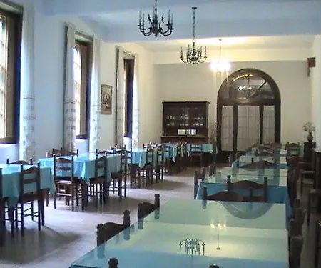 Πανσιόν Casa Diocesana Via Lucis