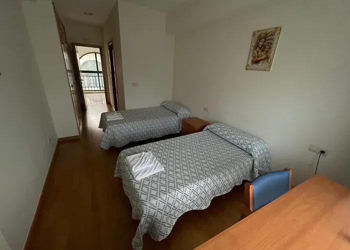 Casa Diocesana Via Lucis 招待所